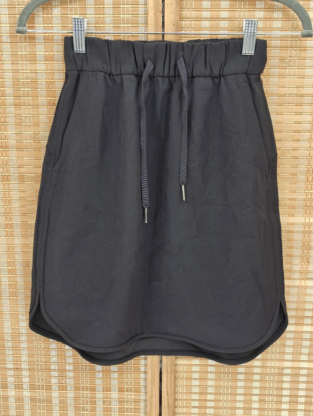 Lululemon On The Fly Skirt Black Size 2